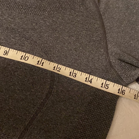 Lululemon Swiftly Tech Long Sleeve Crew Size 6 - Picture 7 of 8